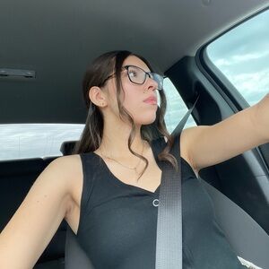 Meet your Posher, Alaiza